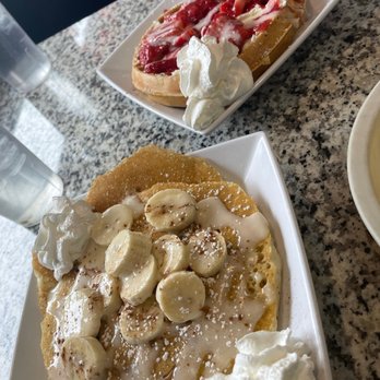 The Cracked Egg of Grosse Pointe - Berries Blintz Waffles without blueberries and Banana Walnut pancakes - Breakfast & Brunch Near Me - Grosse Pointe, Michigan The Cracked Egg of Grosse Pointe - Berries Blintz Waffles without blueberries and Banana Walnut pancakes - Breakfast & Brunch Near Me - Grosse Pointe, Michigan