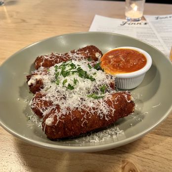 Finn’s - Mozzarella sticks - Desserts Near Me - Troy, New York