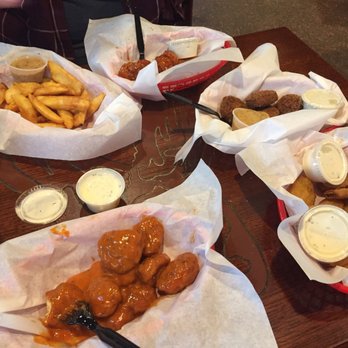 Legend Larry's - Sports Bars Near Me - Sheboygan, Wisconsin