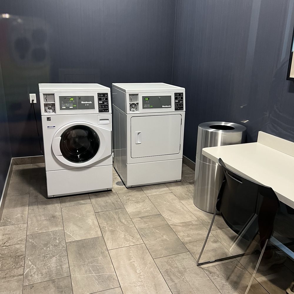 Courtyard by Marriott Indianapolis Fishers - Laundry - Hotels Near Me - Fishers, Indiana
