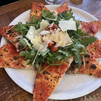 Zeneli Pizzeria  - Pizza Near Me - New Haven, Connecticut