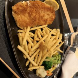 Restaurant Flora, Stojak Marijan - Chicken schnitzel