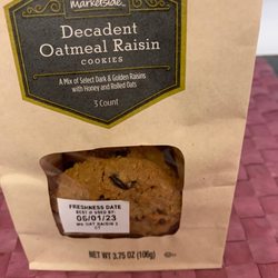 Walmart Supercenter - Marketside Decadent Oatmeal Rausin Cookies. $1.46.