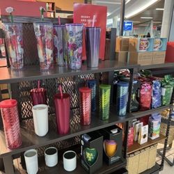 Starbucks - Cups