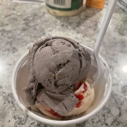 Blueberry pie ice cream and vanilla cherry ice cream Blueberry pie ice cream and vanilla cherry ice cream