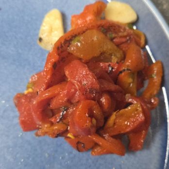 Vinnie's Mootz - The roasted red peppers with a lot of garlic - Delis Near Me - Lyndhurst, New Jersey