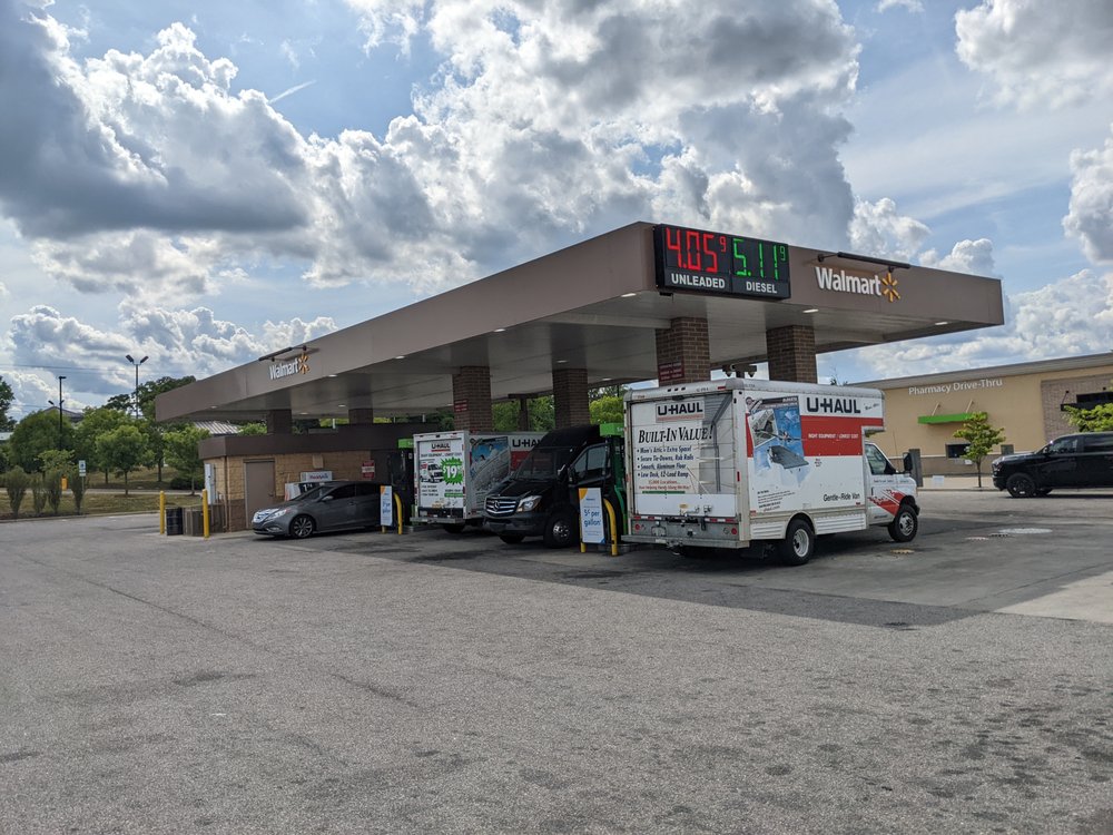 WALMART FUEL STATION Updated June 2024 2047 E University Dr, Auburn