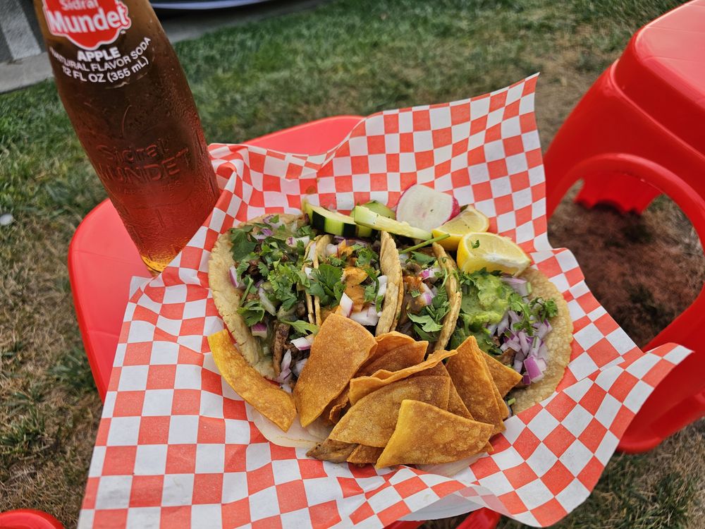 Tacos El Del Gorrito
