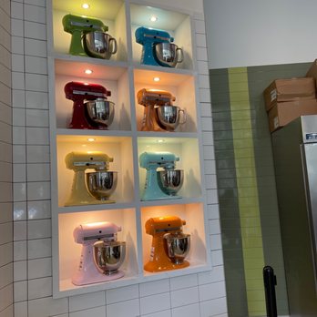 Stan's Donuts & Coffee - Donuts Near Me - Chicago, Illinois Stan's Donuts & Coffee - Donuts Near Me - Chicago, Illinois