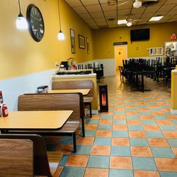 Angelo's Pizza - Inside