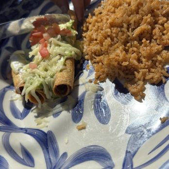 La Fogata Mexican Cuisine - Chalupas - Mexican Near Me - San Antonio, Texas La Fogata Mexican Cuisine - Chalupas - Mexican Near Me - San Antonio, Texas