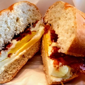 Blue Owl Catering - Breakfast sandwich with 2 eggs, cheese and bacon - Hot Dogs Near Me Blue Owl Catering - Breakfast sandwich with 2 eggs, cheese and bacon - Hot Dogs Near Me