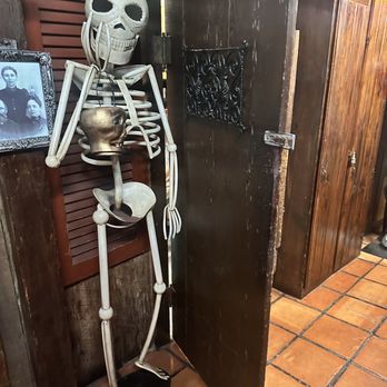 Ocean Grill - Spooky decorations - Seafood Near Me - Vero Beach, Florida Ocean Grill - Spooky decorations - Seafood Near Me - Vero Beach, Florida