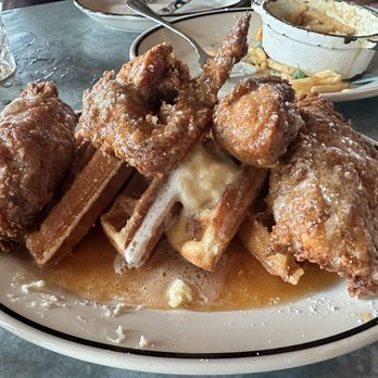 La Lucha - Chicken & waffles - Seafood Near Me - Houston, Texas La Lucha - Chicken & waffles - Seafood Near Me - Houston, Texas