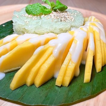 When In Bangkok - "MANGO STICKY RICE"⁣ [ Glutinous Rice. Mango. Coconut Milk ] ⁣ - Thai Near Me - Flushing, New York