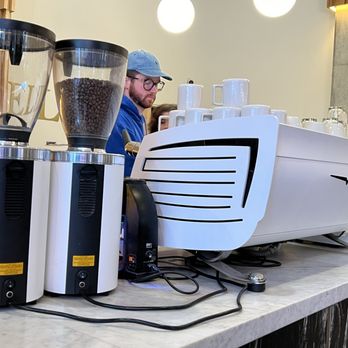 Elixr Coffee - Slow barista! - Coffee Roasteries Near Me - Nashville, Tennessee Elixr Coffee - Slow barista! - Coffee Roasteries Near Me - Nashville, Tennessee