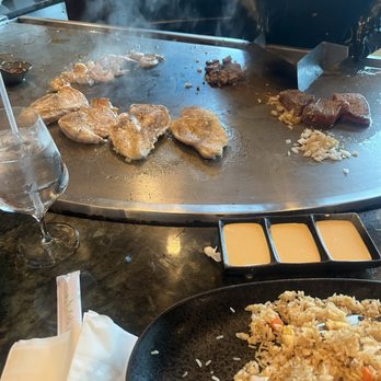 Tien - Chicken, shrimp, steak on the grill - Sushi Bars Near Me - Biloxi, Mississippi