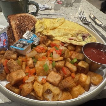 Woodlands Cafe - Forest Ham Omelet - Coffee & Tea Near Me - Nashua, New Hampshire Woodlands Cafe - Forest Ham Omelet - Coffee & Tea Near Me - Nashua, New Hampshire
