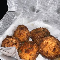 Gumbo's - Ma n Cheese Bites