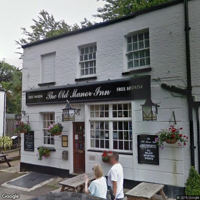 OLD MANOR PUB Updated March 2024 113 Manor Road, WaltononThames