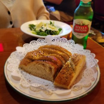 Luna Di Luna - That bread was baller. - Italian Near Me - Minneapolis, Minnesota Luna Di Luna - That bread was baller. - Italian Near Me - Minneapolis, Minnesota