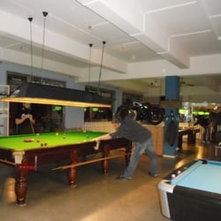 Billard-Center Allschwil - Auch Snooker kann man hier spielen