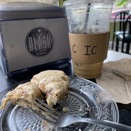 Caramel Ice Coffee & Cinnamon Roll Amazing Caramel Ice Coffee & Cinnamon Roll Amazing
