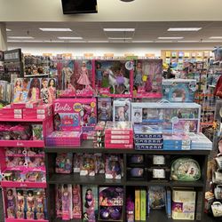 2nd and Charles - Princesses & Barbie