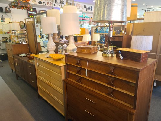 コレクション Suburbia suite;future antiques Futureantiques | Mid-century Furniture & Lightining