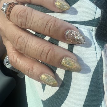 Tracy Nails - Holographic acrylic gel nails - Nail Salons Near Me - Rohnert Park, California