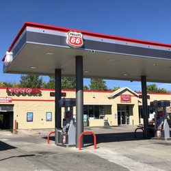 Quik Break - Exterior View and Car Wash