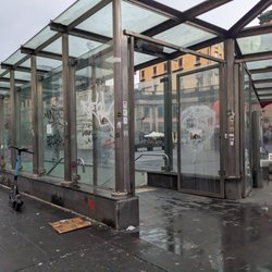 Stazione Dante - Metropolitana Linea 1 - Street level at Stazione Dante, Napoli