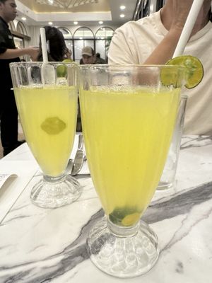 The Aristocrat Bakeshop - Roxas Blvd, Manila by null