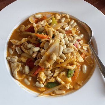 Bangkok Thai Restaurant - Spicy Peanut Curry Dinner Special with chicken - Chinese Near Me - Stow, Ohio Bangkok Thai Restaurant - Spicy Peanut Curry Dinner Special with chicken - Chinese Near Me - Stow, Ohio