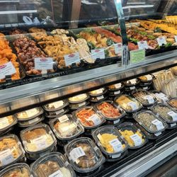Key Food - Hot food section