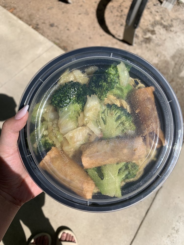 WUDEN CHOPSTICKS Updated August 2024 11 Photos & 24 Reviews Garland, Texas Asian Fusion