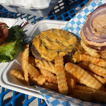 Chilly Jilly'z Bakery & Cafe - Double Cheeseburger Open - Ice Cream & Frozen Yogurt Near Me - Boulder City, Nevada Chilly Jilly'z Bakery & Cafe - Double Cheeseburger Open - Ice Cream & Frozen Yogurt Near Me - Boulder City, Nevada