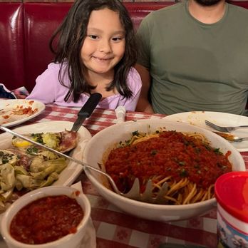 Buca di Beppo Italian Restaurant - Spaghetti Marinara, Chicken Saltimbocca - Italian Near Me - Indianapolis, Indiana Buca di Beppo Italian Restaurant - Spaghetti Marinara, Chicken Saltimbocca - Italian Near Me - Indianapolis, Indiana