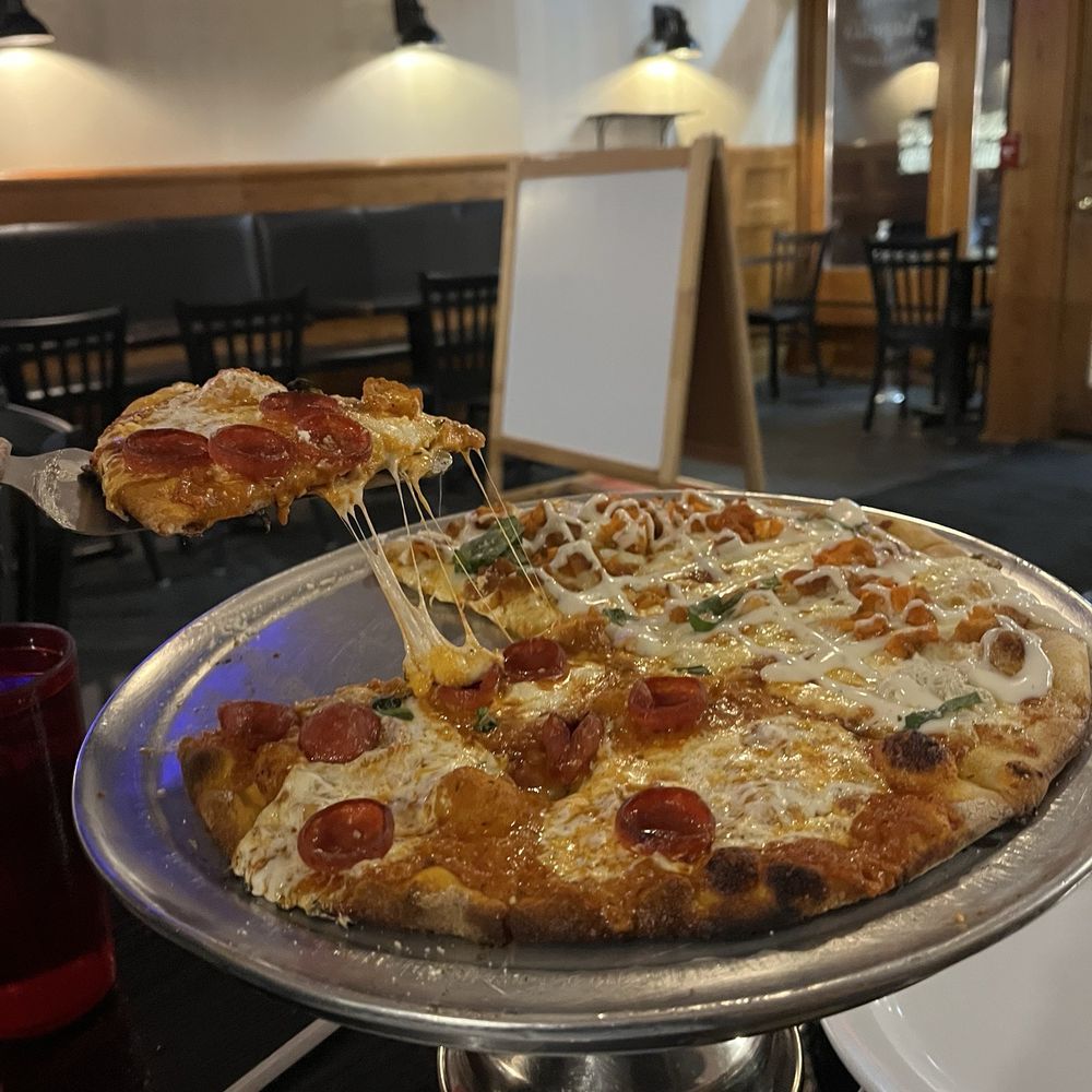 Napoli's Pizza - 1/2 vodka 1/2 Spicy Buffalo Chicken  (Personal) - Pizza Near Me - Hoboken, New Jersey