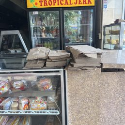 Country Life Jerk - Jamaican restaurant in Queens, NY
