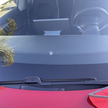 911 Windshield Repair & Replacement - Cracked window - Windshield Installation & Repair Near Me - Orange, California 911 Windshield Repair & Replacement - Cracked window - Windshield Installation & Repair Near Me - Orange, California