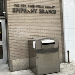 New York Public Library - Epiphany Library - Book deposit outside the Epiphany Library