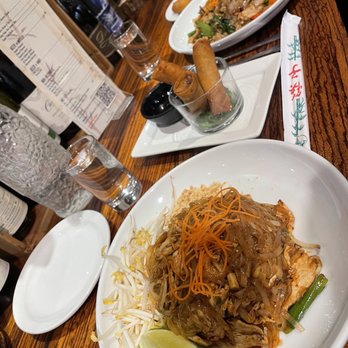 Super Thai Cuisine - Pad Thai with chicken - Thai Near Me - Austin, Texas Super Thai Cuisine - Pad Thai with chicken - Thai Near Me - Austin, Texas