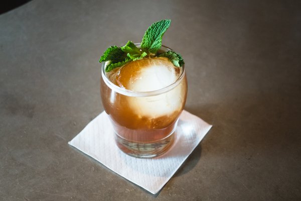Le Diplomate by null