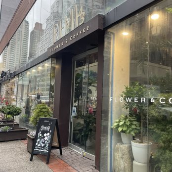 Remi43 Flower & Coffee - Outside - Coffee & Tea Near Me - New York, New York