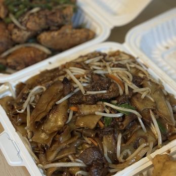 Evergreen Panda - Beef chow fun - Chinese Near Me - San Jose, California Evergreen Panda - Beef chow fun - Chinese Near Me - San Jose, California