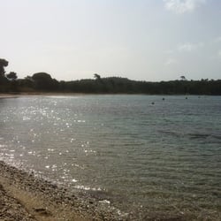 Sentier du Littoral Bregançon La Londe - Le sentier passe sur la grande plage de Léoube