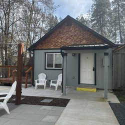 Rogue River Resort - Cabin 5