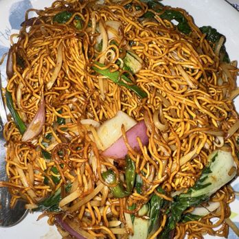 Mama Lu’s Dumpling House - 37.Chow Mein with Soy Sauce - Chinese Near Me - Alhambra, California Mama Lu’s Dumpling House - 37.Chow Mein with Soy Sauce - Chinese Near Me - Alhambra, California