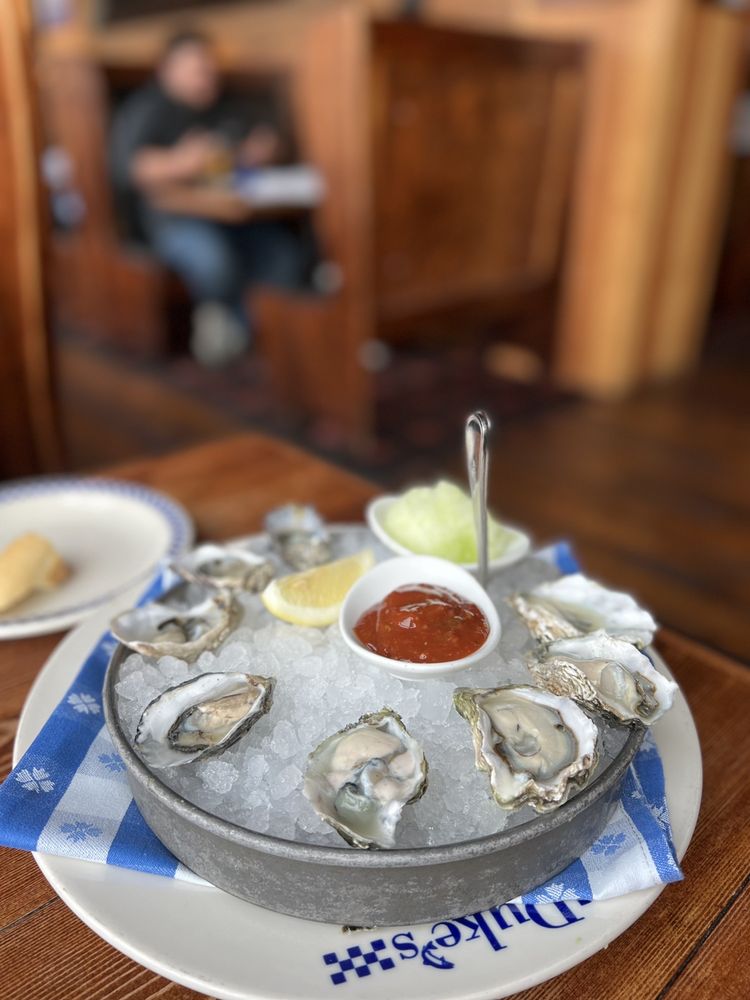 Duke’s Seafood Bellevue